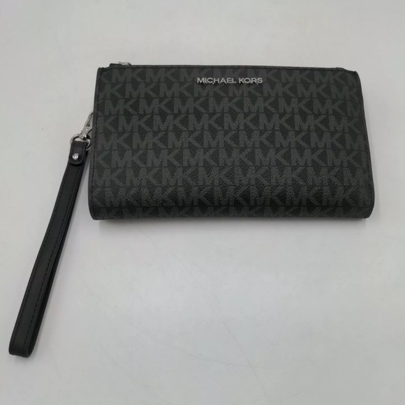 Michael Kors Jet Set Travel Double Zip
PVC Leather Wristlet Signature Black - Picture 4 of 4